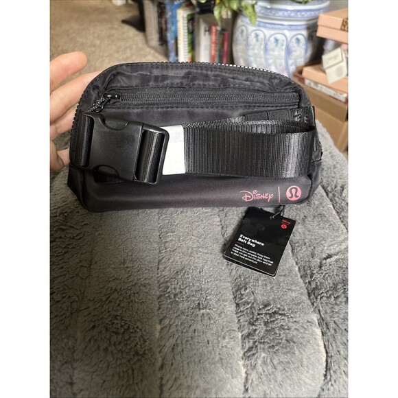Disney x lululemon Everywhere Belt Bag 1L Mickey in Motion Graphic Crossbody NWT